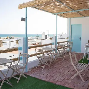 https://salitre-conil-de-la-frontera.es-andalucia.com